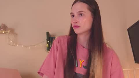 Snapshot of mita_mp4 chatting on February 11, 2025, 10:37 am Mita online show from February 11, 2025, 10:37 am