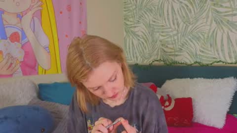 alice online show from September 25, 2025, 1:59 pm