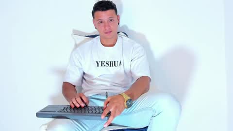 Snapshot of mitchellburns chatting on February 6, 2025, 7:51 pm mitchell online show from February 6, 2025, 7:51 pm