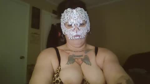 mitchie2824 online show from November 22, 2025, 12:42 am