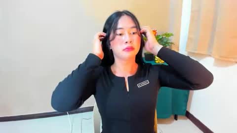 Snapshot of mitsuri_yuki chatting on October 26, 2025, 2:12 pm Mitsu online show from October 26, 2025, 2:12 pm