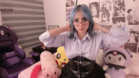 Snapshot of miwaviolet chatting on January 11, 2025, 12:01 am  Miwa Violet  online show from January 11, 2025, 12:01 am