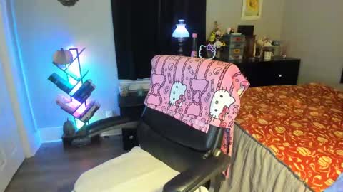 Snapshot of mixed_baedd chatting on November 5, 2025, 6:46 am mixedbaedd online show from November 5, 2025, 6:46 am