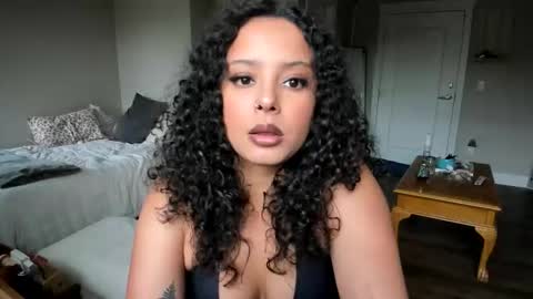 mixedbeauty45 online show from May 13, 2026, 1:36 am
