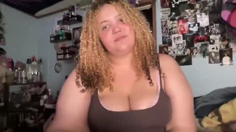 mixxedgoodness222 online show from February 11, 2026, 3:44 am