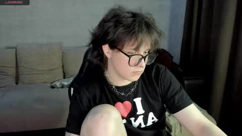 Miya online show from February 22, 2025, 5:02 pm