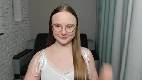 Miya online show from January 22, 2025, 9:21 pm