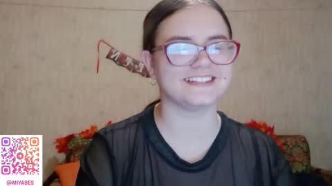 Milana online show from December 4, 2025, 11:08 am