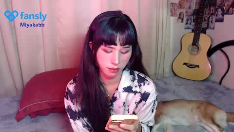 Miyakabebe online show from April 5, 2026, 8:39 pm