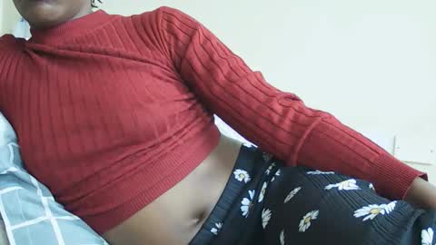 Snapshot of mlle_kali chatting on October 7, 2025, 7:05 am Mlle Kali online show from October 7, 2025, 7:05 am