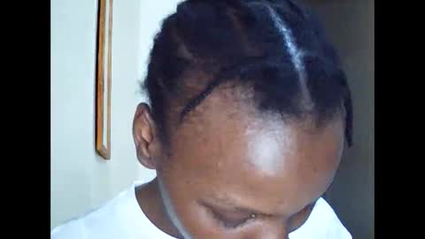 Snapshot of mlle_kali chatting on October 28, 2025, 3:58 pm Mlle Kali online show from October 28, 2025, 3:58 pm