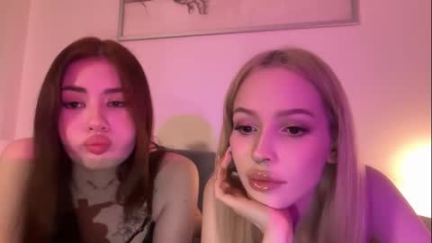 Snapshot of mmkakpoxyi22 chatting on September 11, 2025, 12:11 am alice and ray online show from September 11, 2025, 12:11 am