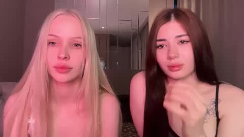 Snapshot of mmkakpoxyi22 chatting on February 10, 2026, 3:05 pm alice and ray online show from February 10, 2026, 3:05 pm