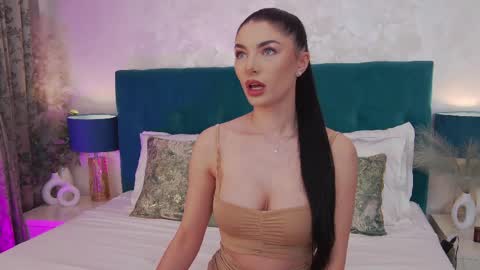 Jessie online show from April 15, 2026, 10:10 pm