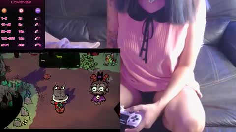 Snapshot of mmmmdarling chatting on October 22, 2025, 4:35 am minaDarling online show from October 22, 2025, 4:35 am