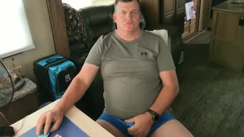 mmmthatsfunnn online show from October 7, 2025, 10:07 pm