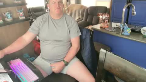 Snapshot of mmmthatsfunnn chatting on March 4, 2026, 5:30 pm mmmthatsfunnn online show from March 4, 2026, 5:30 pm