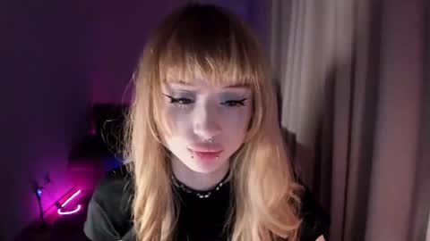 mnepohhh online show from March 5, 2026, 11:01 pm