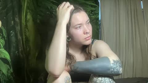 Misty online show from February 4, 2025, 1:23 am