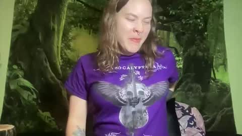 Snapshot of mo0n_goddess chatting on May 30, 2026, 4:09 am Misty online show from May 30, 2026, 4:09 am