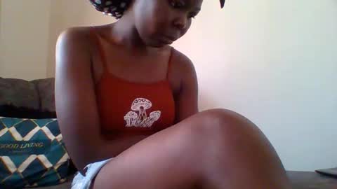 Snapshot of moandollars chatting on November 5, 2025, 10:15 am moandollars online show from November 5, 2025, 10:15 am