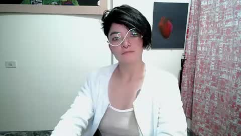 Sam online show from June 25, 2026, 5:12 am