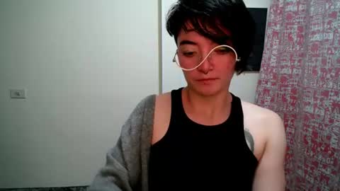 Sam online show from June 26, 2026, 5:23 am