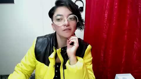 Sam online show from August 5, 2026, 2:36 am