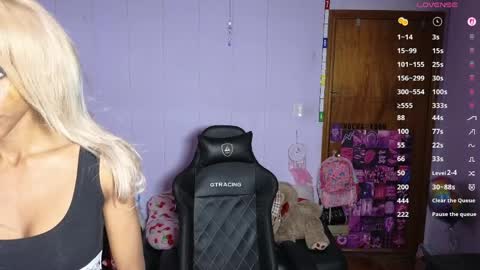 MOCHA   JAMES THE NPC  online show from April 18, 2026, 9:48 pm