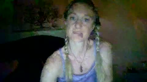 Snapshot of mockingbirds91 chatting on June 19, 2026, 4:06 am mockingbirds91 online show from June 19, 2026, 4:06 am