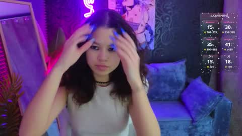 moco_choco online show from December 17, 2025, 8:53 am