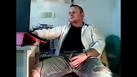 modesto1969 online show from December 7, 2024, 2:02 pm