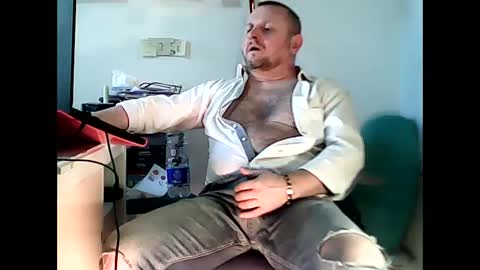 modesto1969 online show from December 29, 2024, 1:28 pm