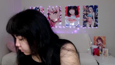 Snapshot of moertomlly chatting on January 18, 2026, 4:38 am Molly online show from January 18, 2026, 4:38 am