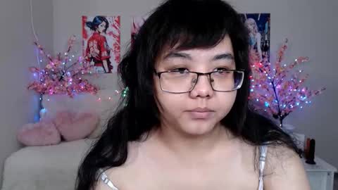 Snapshot of moertomlly chatting on February 1, 2026, 4:11 am Molly online show from February 1, 2026, 4:11 am