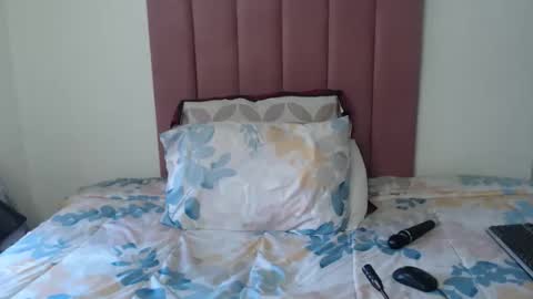 Snapshot of mogheul_slay chatting on February 9, 2026, 2:10 pm Mogheul Slay online show from February 9, 2026, 2:10 pm