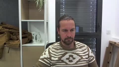 Julien online show from February 3, 2025, 11:31 am
