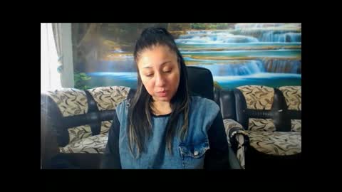 Snapshot of moistmady chatting on October 17, 2025, 6:16 am moistmady online show from October 17, 2025, 6:16 am