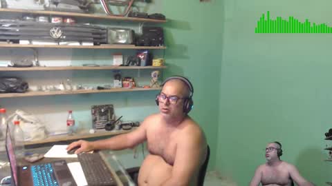 Snapshot of mokkaccmm chatting on December 7, 2024, 10:28 pm Mokkaf online show from December 7, 2024, 10:28 pm