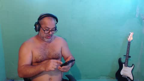 Snapshot of mokkaccmm chatting on February 5, 2025, 3:20 pm Mokkaf online show from February 5, 2025, 3:20 pm