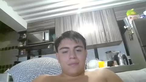 Snapshot of molimoli08 chatting on December 7, 2024, 1:25 am molimoli08 online show from December 7, 2024, 1:25 am