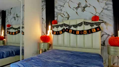 Hey Guys  Im Mollie online show from October 30, 2025, 1:01 pm