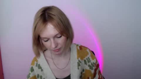 mollilove online show from May 7, 2026, 9:58 am