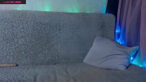 Molly1sex online show from April 18, 2026, 2:15 am