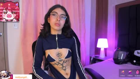 Molly online show from April 13, 2026, 3:39 pm