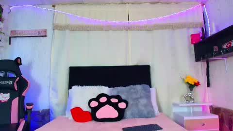 Molly Bick online show from June 20, 2026, 11:40 pm