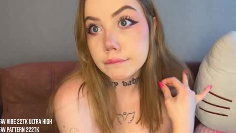 Snapshot of molly_dose chatting on February 1, 2026, 12:15 pm Molly dose online show from February 1, 2026, 12:15 pm