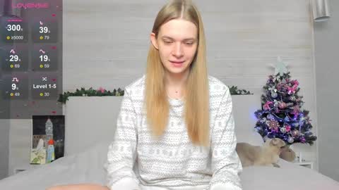 Snapshot of molly_hunt chatting on December 24, 2024, 4:44 am Molly Hunt online show from December 24, 2024, 4:44 am