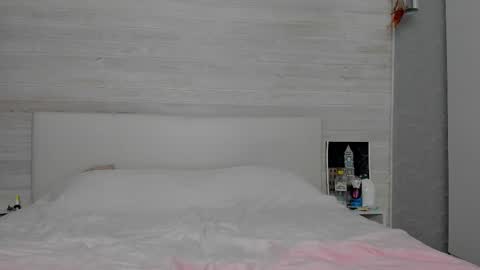 Snapshot of molly_hunt chatting on September 25, 2025, 2:59 am Molly Hunt online show from September 25, 2025, 2:59 am