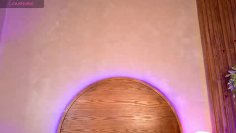 Molly Jackson online show from June 9, 2026, 10:43 pm